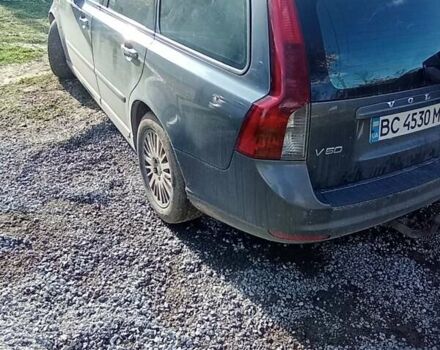 Вольво В50 2009 в Львове на Automoto.ua Черный Вольво В50, объемом двигателя 0 л и пробегом 330 тыс. км за 5200 $, фото 1 на Automoto.ua