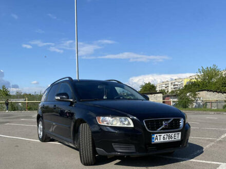 Черный Вольво В50, объемом двигателя 1.56 л и пробегом 235 тыс. км за 6900 $, фото 1 на Automoto.ua