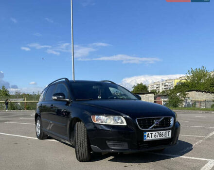 Чорний Вольво V50, об'ємом двигуна 1.56 л та пробігом 235 тис. км за 6900 $, фото 1 на Automoto.ua