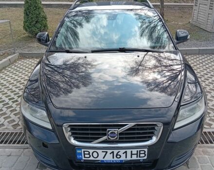 Черный Вольво В50, объемом двигателя 1.6 л и пробегом 279 тыс. км за 5800 $, фото 1 на Automoto.ua