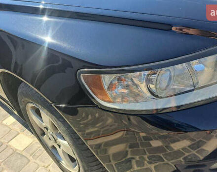 Черный Вольво В50, объемом двигателя 1.56 л и пробегом 237 тыс. км за 7000 $, фото 1 на Automoto.ua