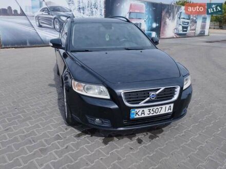 Чорний Вольво V50, об'ємом двигуна 1.6 л та пробігом 251 тис. км за 7200 $, фото 1 на Automoto.ua