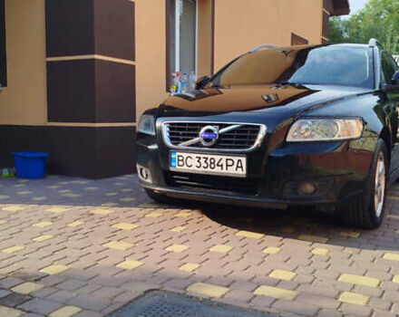 Черный Вольво В50, объемом двигателя 1.6 л и пробегом 237 тыс. км за 7100 $, фото 1 на Automoto.ua