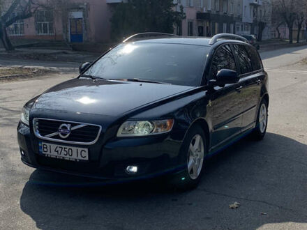 Вольво V50 2010 у Светловдске на Automoto.ua Чорний Вольво V50, об'ємом двигуна 1.56 л та пробігом 270 тис. км за 8200 $, фото 1 на Automoto.ua