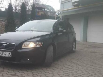 Вольво В50 2010 в Хмельницком на Automoto.ua Черный Вольво В50, объемом двигателя 1.6 л и пробегом 232 тыс. км за 7000 $, фото 1 на Automoto.ua