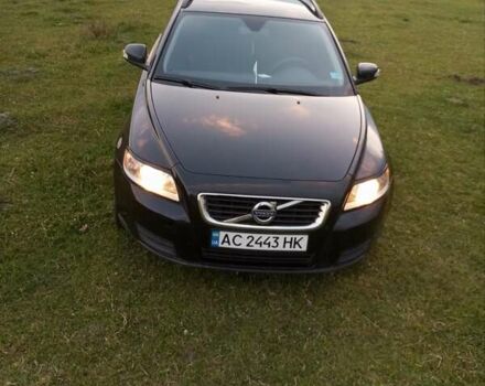 Черный Вольво В50, объемом двигателя 1.6 л и пробегом 320 тыс. км за 6500 $, фото 1 на Automoto.ua
