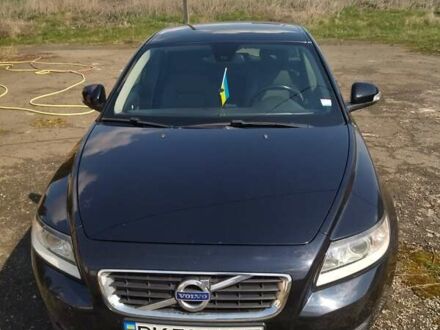 Чорний Вольво V50, об'ємом двигуна 1.6 л та пробігом 302 тис. км за 7200 $, фото 1 на Automoto.ua