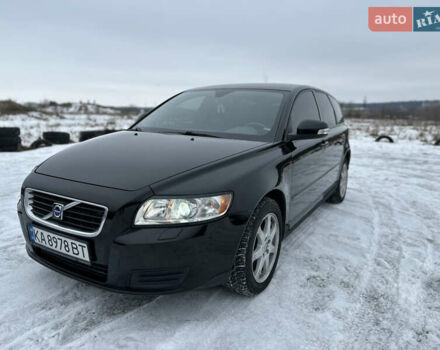 Чорний Вольво V50, об'ємом двигуна 2 л та пробігом 285 тис. км за 8500 $, фото 1 на Automoto.ua