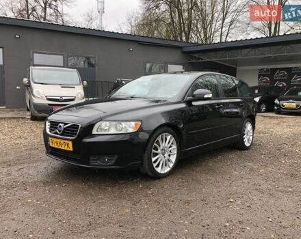 Черный Вольво В50, объемом двигателя 1.6 л и пробегом 211 тыс. км за 6850 $, фото 1 на Automoto.ua