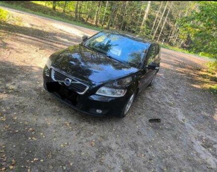 Черный Вольво В50, объемом двигателя 1.6 л и пробегом 285 тыс. км за 6500 $, фото 1 на Automoto.ua