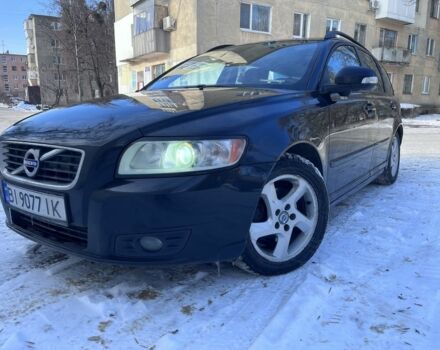 Черный Вольво В50, объемом двигателя 1.6 л и пробегом 287 тыс. км за 7500 $, фото 1 на Automoto.ua