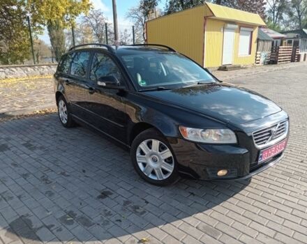 Вольво В50 2010 в Каменке на Automoto.ua Черный Вольво В50, объемом двигателя 1 л и пробегом 240 тыс. км за 6500 $, фото 1 на Automoto.ua