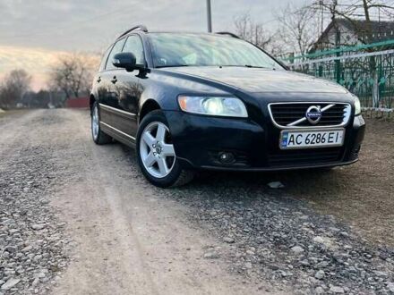 Вольво V50 2010 у Локачі на Automoto.ua Чорний Вольво V50, об'ємом двигуна 1.56 л та пробігом 231 тис. км за 6800 $, фото 1 на Automoto.ua