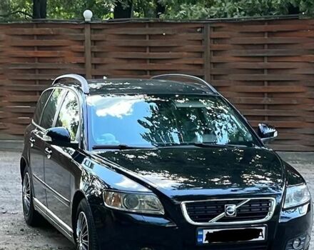 Чорний Вольво V50, об'ємом двигуна 1.56 л та пробігом 299 тис. км за 6800 $, фото 1 на Automoto.ua