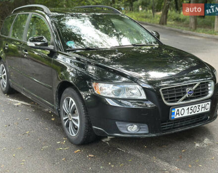 Черный Вольво В50, объемом двигателя 1.56 л и пробегом 261 тыс. км за 6590 $, фото 1 на Automoto.ua