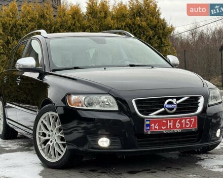 Чорний Вольво V50, об'ємом двигуна 1.6 л та пробігом 214 тис. км за 8590 $, фото 1 на Automoto.ua