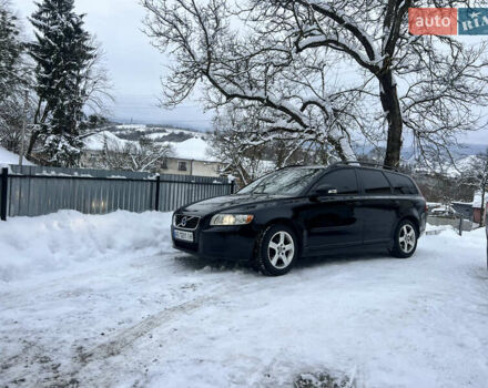Черный Вольво В50, объемом двигателя 1.56 л и пробегом 280 тыс. км за 7200 $, фото 1 на Automoto.ua