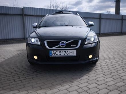 Вольво V50 2011 у Дубно на Automoto.ua Чорний Вольво V50, об'ємом двигуна 1.6 л та пробігом 255 тис. км за 7400 $, фото 1 на Automoto.ua