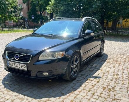 Черный Вольво В50, объемом двигателя 1.56 л и пробегом 231 тыс. км за 8500 $, фото 1 на Automoto.ua