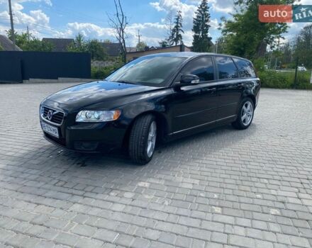 Чорний Вольво V50, об'ємом двигуна 2 л та пробігом 255 тис. км за 10200 $, фото 1 на Automoto.ua