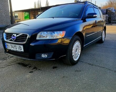 Черный Вольво В50, объемом двигателя 1.6 л и пробегом 201 тыс. км за 7500 $, фото 1 на Automoto.ua
