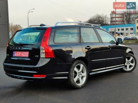 Вольво V50 2011 у Києві на Automoto.ua Чорний Вольво V50, об'ємом двигуна 1.6 л та пробігом 255 тис. км за 9499 $, фото 1 на Automoto.ua