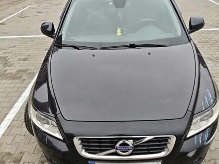 Вольво V50 2011 у Києві на Automoto.ua Чорний Вольво V50, об'ємом двигуна 1.56 л та пробігом 340 тис. км за 7000 $, фото 1 на Automoto.ua