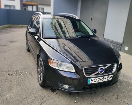 Черный Вольво В50, объемом двигателя 1.56 л и пробегом 214 тыс. км за 6900 $, фото 1 на Automoto.ua