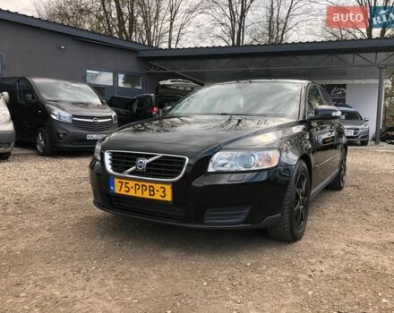 Чорний Вольво V50, об'ємом двигуна 2 л та пробігом 220 тис. км за 7500 $, фото 1 на Automoto.ua