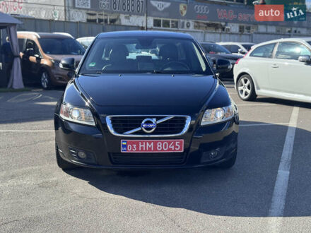 Черный Вольво В50, объемом двигателя 1.6 л и пробегом 227 тыс. км за 9500 $, фото 1 на Automoto.ua