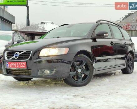 Черный Вольво В50, объемом двигателя 2 л и пробегом 227 тыс. км за 10500 $, фото 1 на Automoto.ua