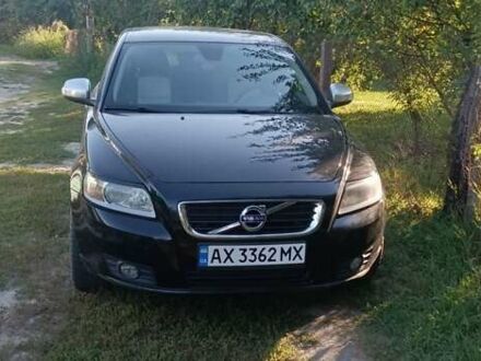 Вольво V50 2011 у Харкові на Automoto.ua Чорний Вольво V50, об'ємом двигуна 1.6 л та пробігом 237 тис. км за 8999 $, фото 1 на Automoto.ua