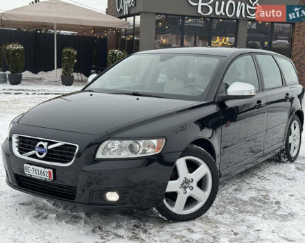 Чорний Вольво V50, об'ємом двигуна 1.6 л та пробігом 235 тис. км за 8800 $, фото 1 на Automoto.ua