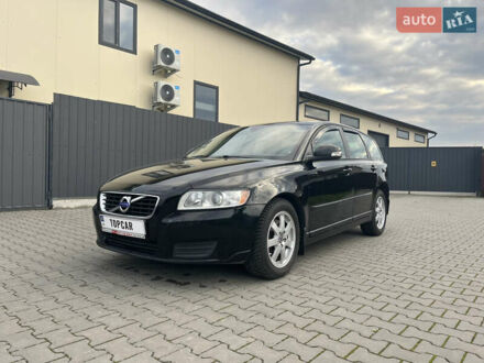 Вольво В50 2011 в Хмельницком на Automoto.ua Черный Вольво В50, объемом двигателя 2 л и пробегом 299 тыс. км за 9500 $, фото 1 на Automoto.ua