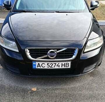 Чорний Вольво V50, об'ємом двигуна 1.6 л та пробігом 282 тис. км за 7200 $, фото 1 на Automoto.ua