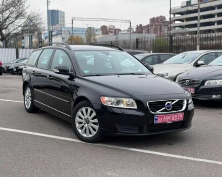 Черный Вольво В50, объемом двигателя 1.6 л и пробегом 213 тыс. км за 8900 $, фото 1 на Automoto.ua