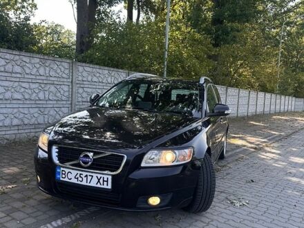 Черный Вольво В50, объемом двигателя 1.56 л и пробегом 223 тыс. км за 6800 $, фото 1 на Automoto.ua