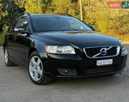 Чорний Вольво V50, об'ємом двигуна 2 л та пробігом 102 тис. км за 10950 $, фото 1 на Automoto.ua