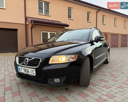 Чорний Вольво V50, об'ємом двигуна 1.6 л та пробігом 211 тис. км за 7950 $, фото 1 на Automoto.ua