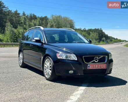Черный Вольво В50, объемом двигателя 1.6 л и пробегом 223 тыс. км за 6900 $, фото 1 на Automoto.ua