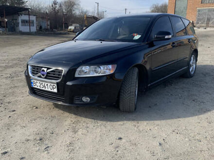 Вольво В50 2011 в Львове на Automoto.ua Черный Вольво В50, объемом двигателя 1.6 л и пробегом 299 тыс. км за 8550 $, фото 1 на Automoto.ua