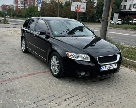 Чорний Вольво V50, об'ємом двигуна 1.56 л та пробігом 301 тис. км за 7400 $, фото 1 на Automoto.ua