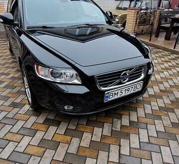 Черный Вольво В50, объемом двигателя 1.6 л и пробегом 158 тыс. км за 7500 $, фото 1 на Automoto.ua