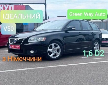Черный Вольво В50, объемом двигателя 1.6 л и пробегом 213 тыс. км за 9500 $, фото 1 на Automoto.ua