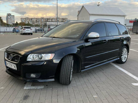 Черный Вольво В50, объемом двигателя 1.56 л и пробегом 264 тыс. км за 8300 $, фото 1 на Automoto.ua