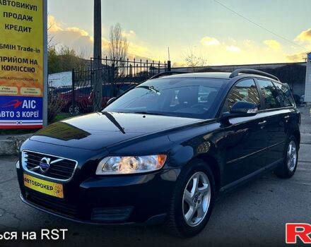 Черный Вольво В50, объемом двигателя 1.6 л и пробегом 243 тыс. км за 8200 $, фото 1 на Automoto.ua