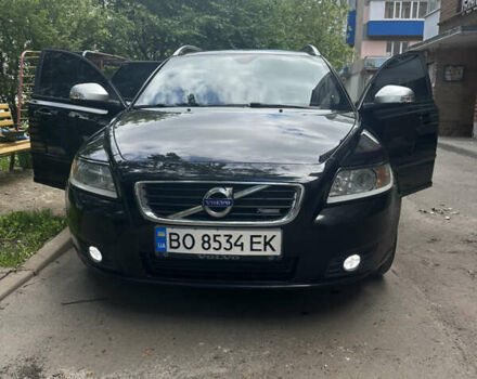 Чорний Вольво V50, об'ємом двигуна 1.6 л та пробігом 250 тис. км за 7000 $, фото 1 на Automoto.ua