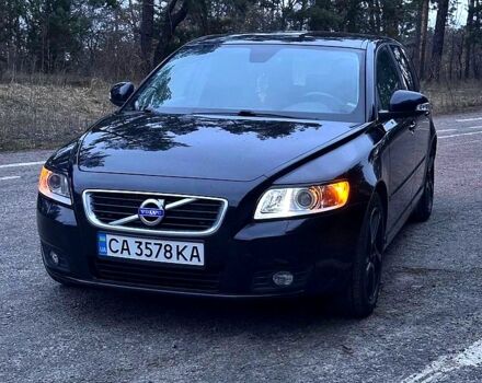 Чорний Вольво V50, об'ємом двигуна 1.6 л та пробігом 248 тис. км за 8550 $, фото 1 на Automoto.ua
