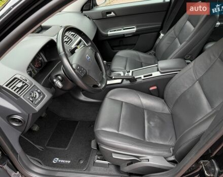 Чорний Вольво V50, об'ємом двигуна 1.6 л та пробігом 233 тис. км за 8200 $, фото 1 на Automoto.ua