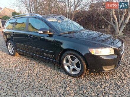 Чорний Вольво V50, об'ємом двигуна 1.6 л та пробігом 241 тис. км за 7900 $, фото 1 на Automoto.ua